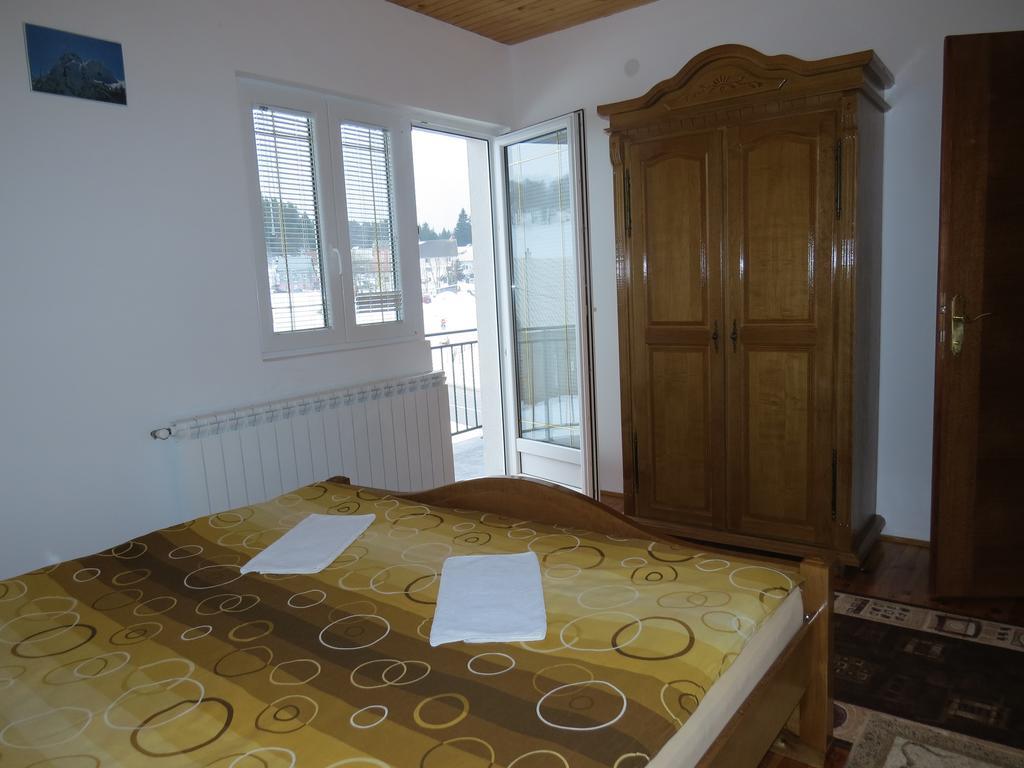 Rooms And Bungalows Sreten Zugic 자블야크 객실 사진